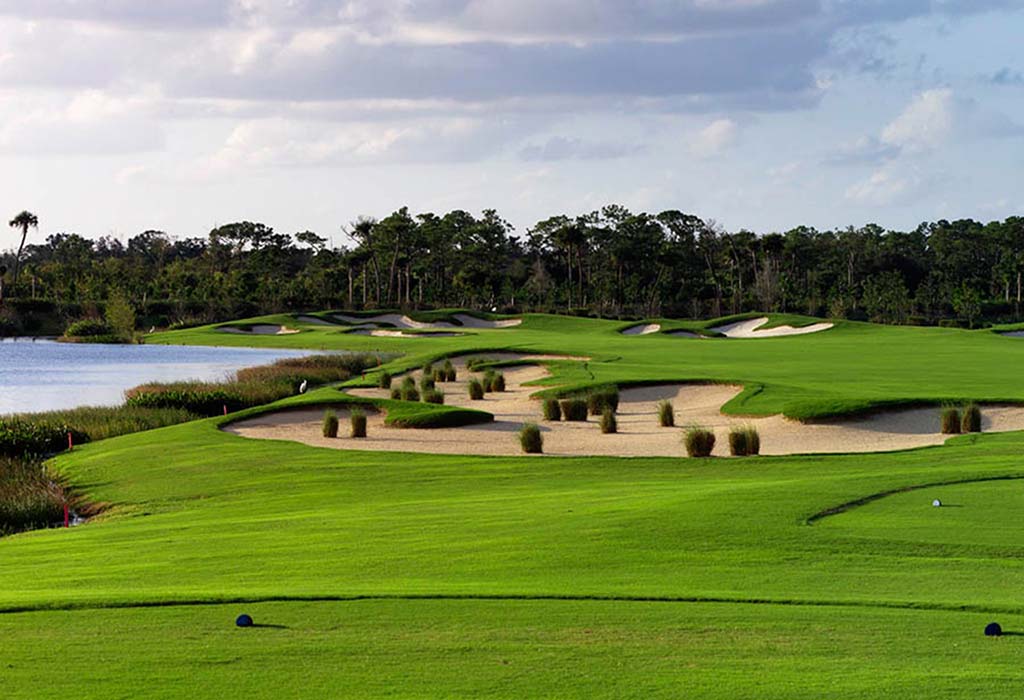 Jonathanâs Landing golf homes
