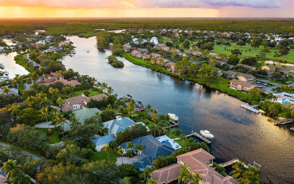 luxury gated communities in Jupiter Florida