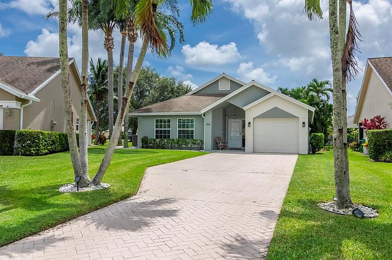 where to find quiet gated neighborhoods near Jupiter