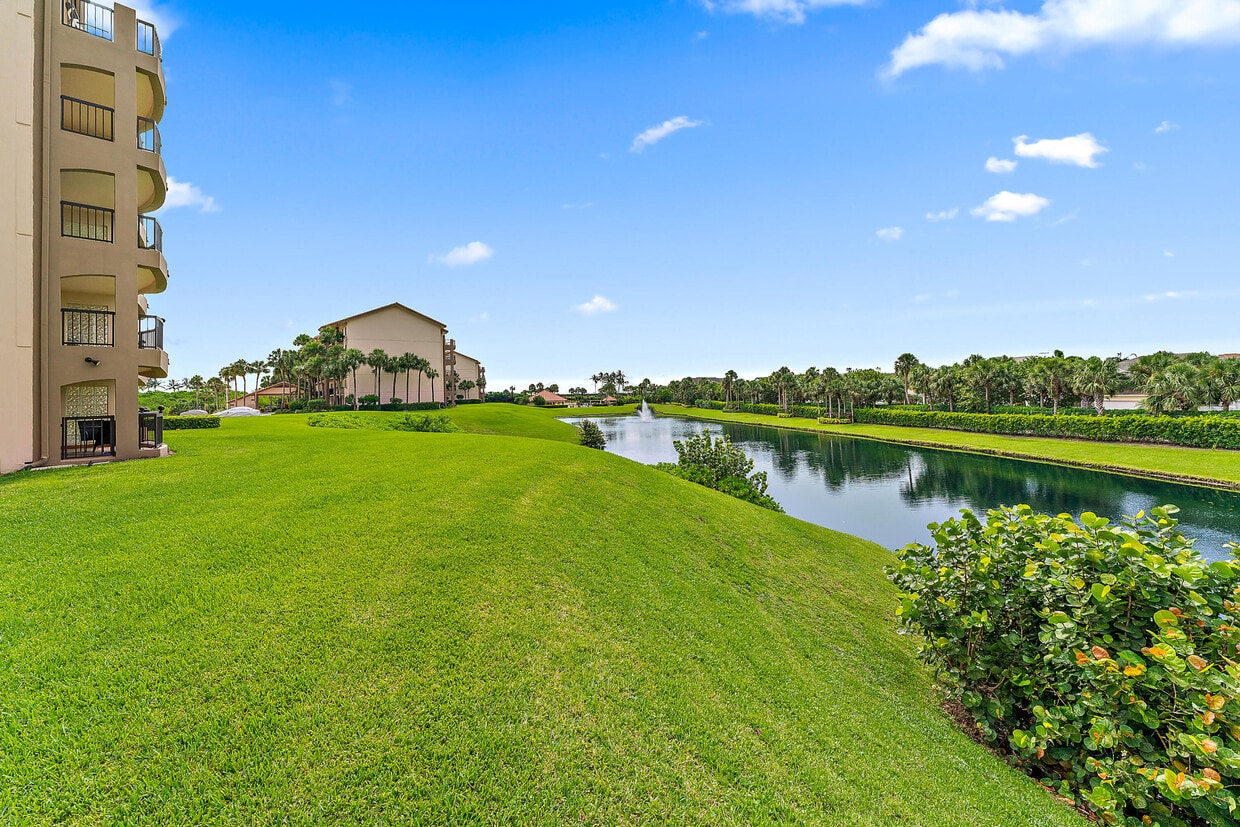 luxury gated communities in Jupiter Florida