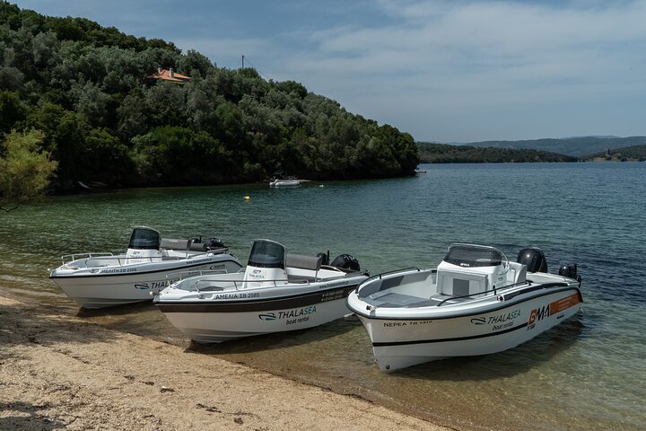 water based ecotourism adventures Water Based Ecotourism Adventures: Sustainable Boat Tours Guide